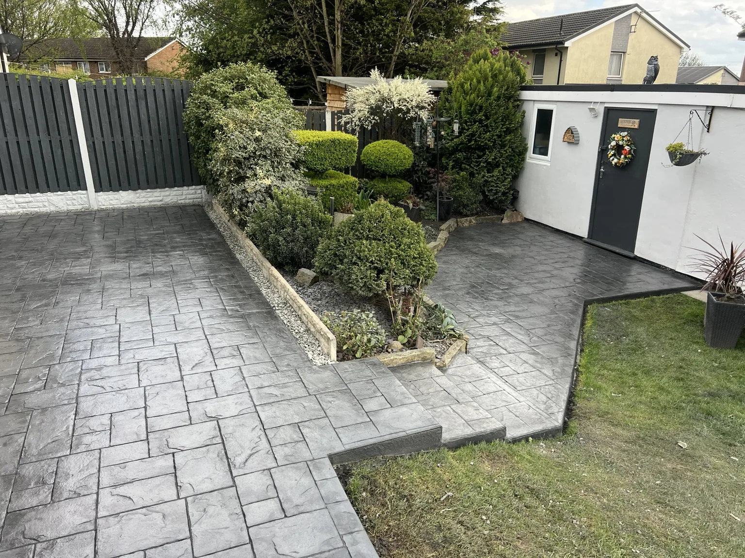 DAKS Driveways pattern imprinted concrete project 7