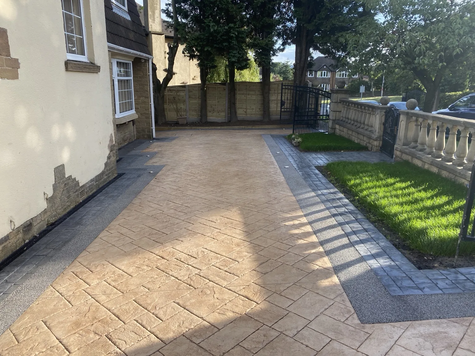 DAKS Driveways pattern imprinted concrete project 54